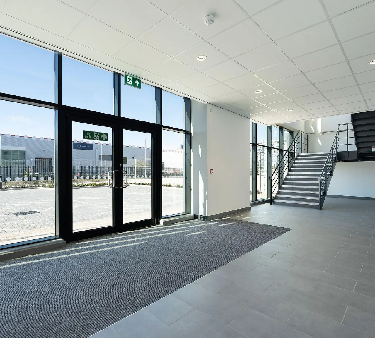 Show image 7: V117: V117 office reception and staircase
